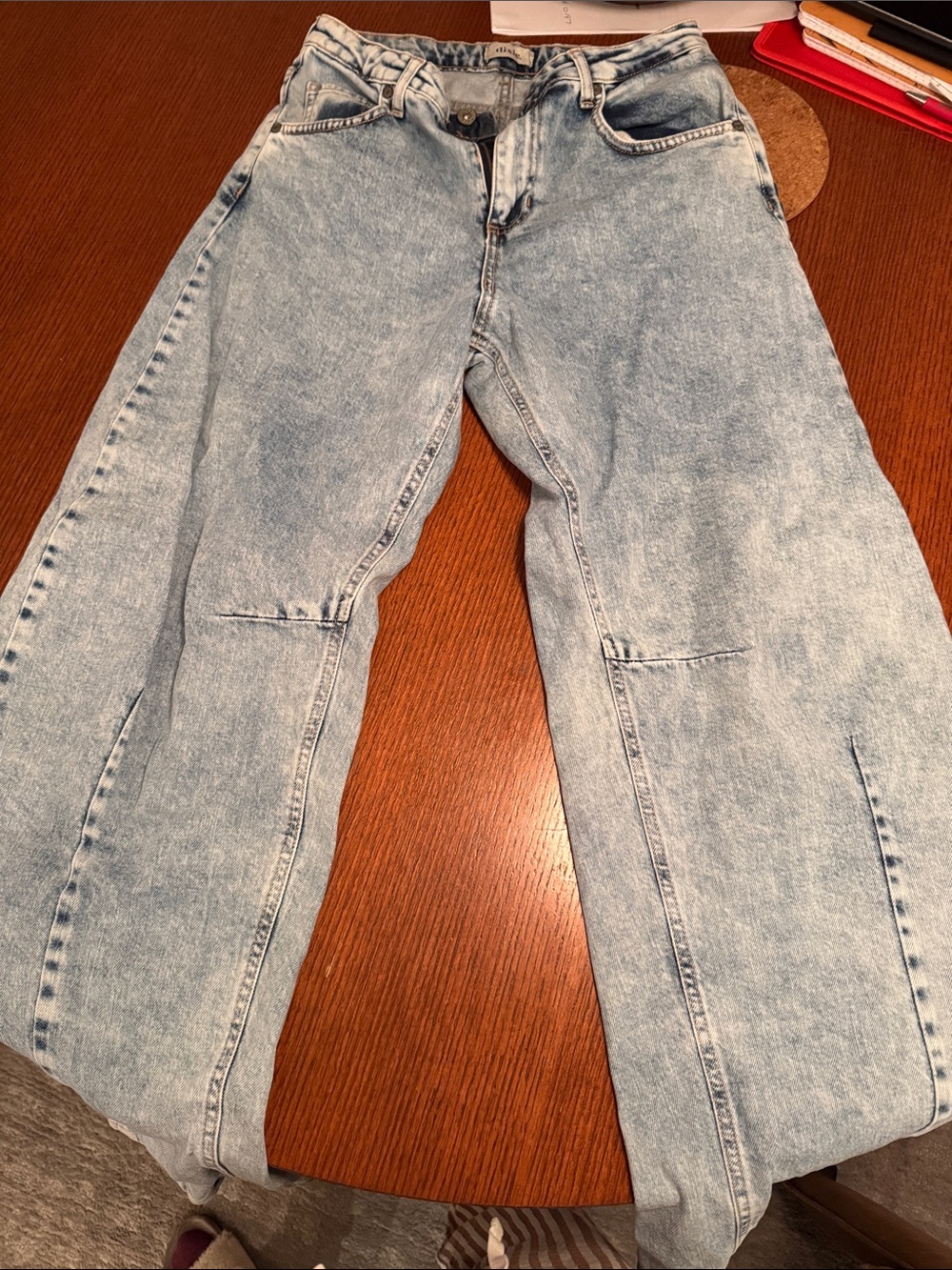 Dixie Italian brand Light Wash Women’s barrel Jeans